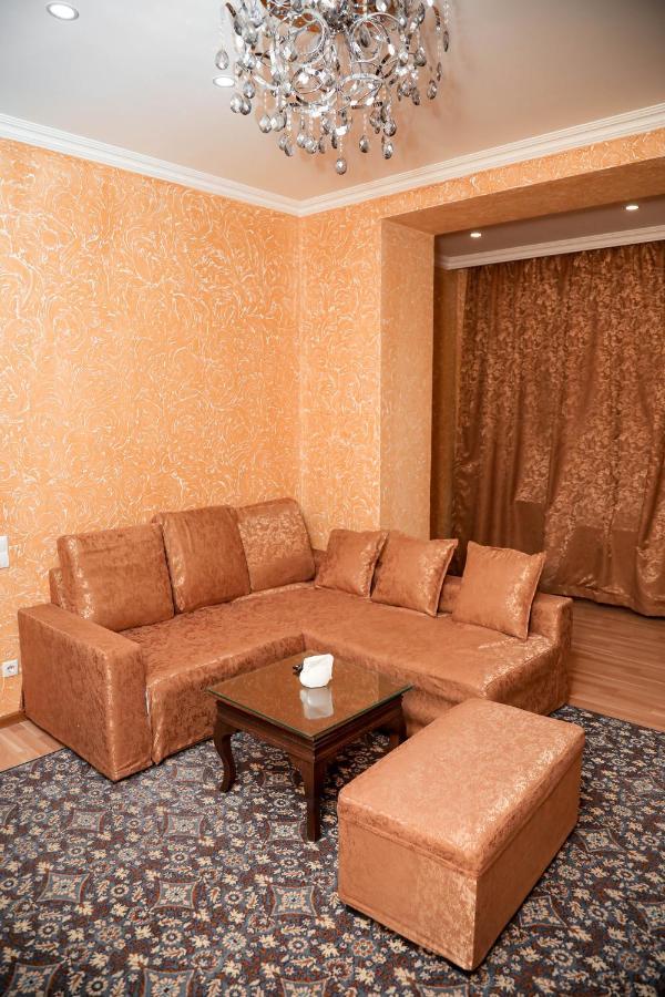 Armon Apart Hotel Chudschand Exterior foto