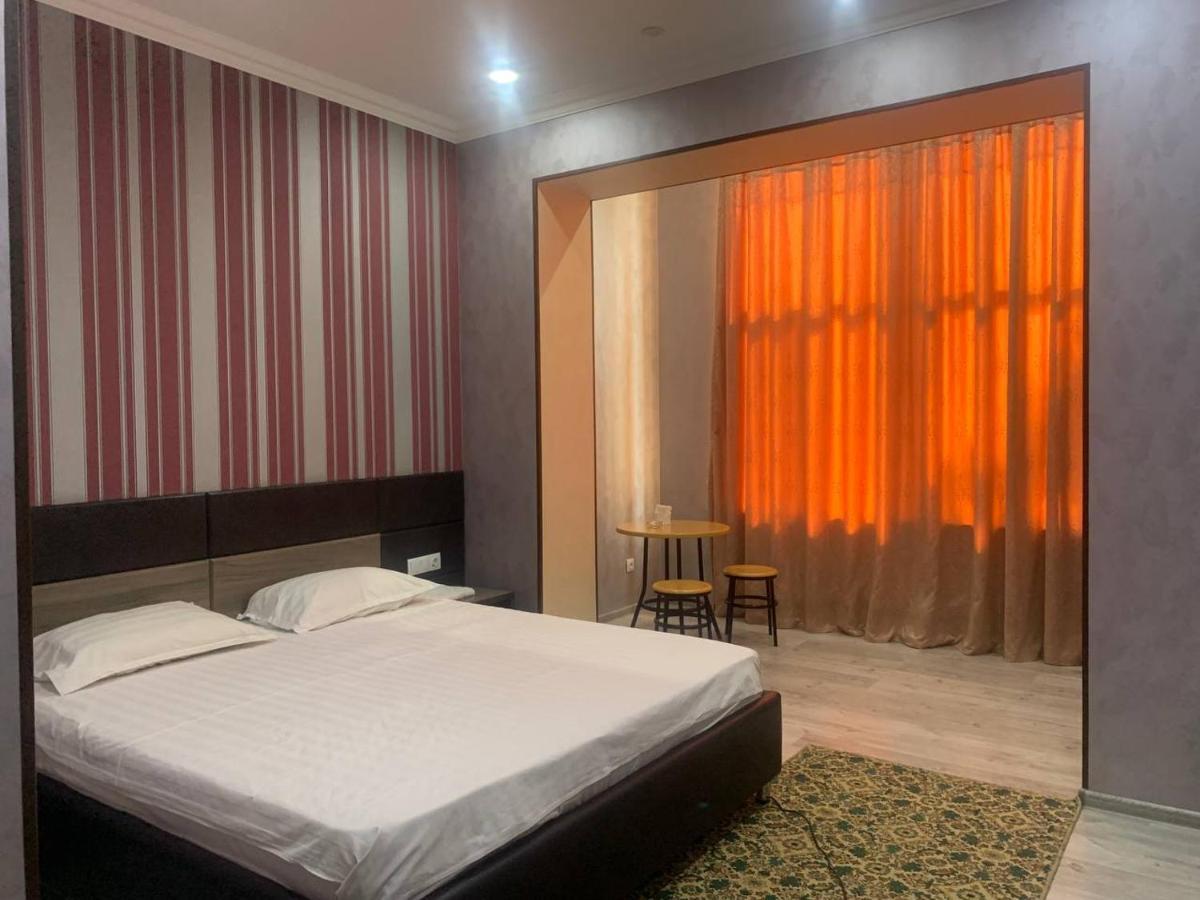 Armon Apart Hotel Chudschand Exterior foto