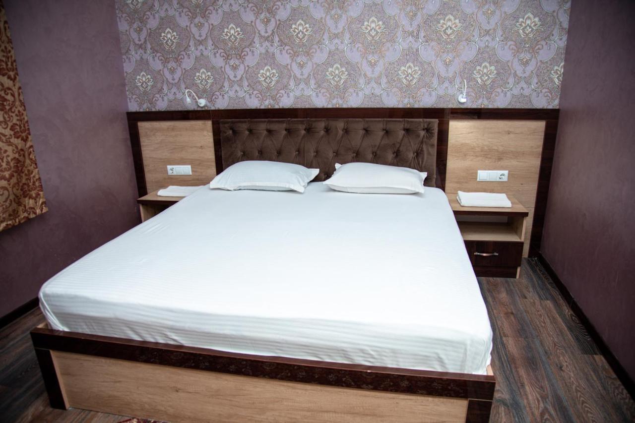 Armon Apart Hotel Chudschand Exterior foto
